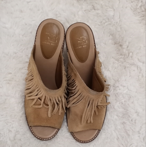 Gianni Bini Western Fringed Coastal Cowgirl Comfy Bohemian Wooden Heel Mule Clog - Picture 2 of 5